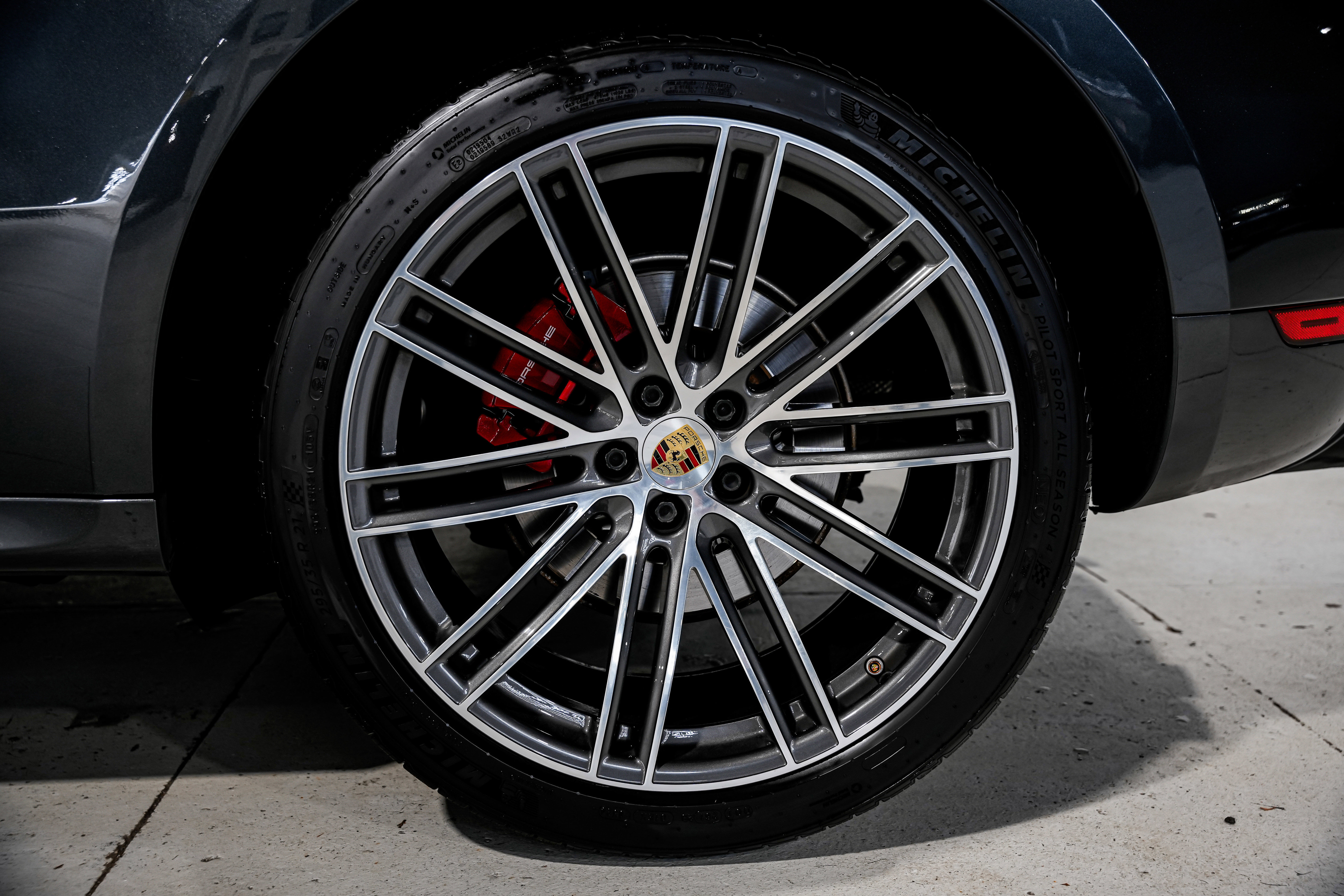 Used 2021 Porsche Macan GTS image 52