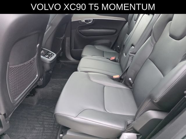Used 2022 Volvo XC90 T5 Momentum w/ Protection Package Premier FWD image 20