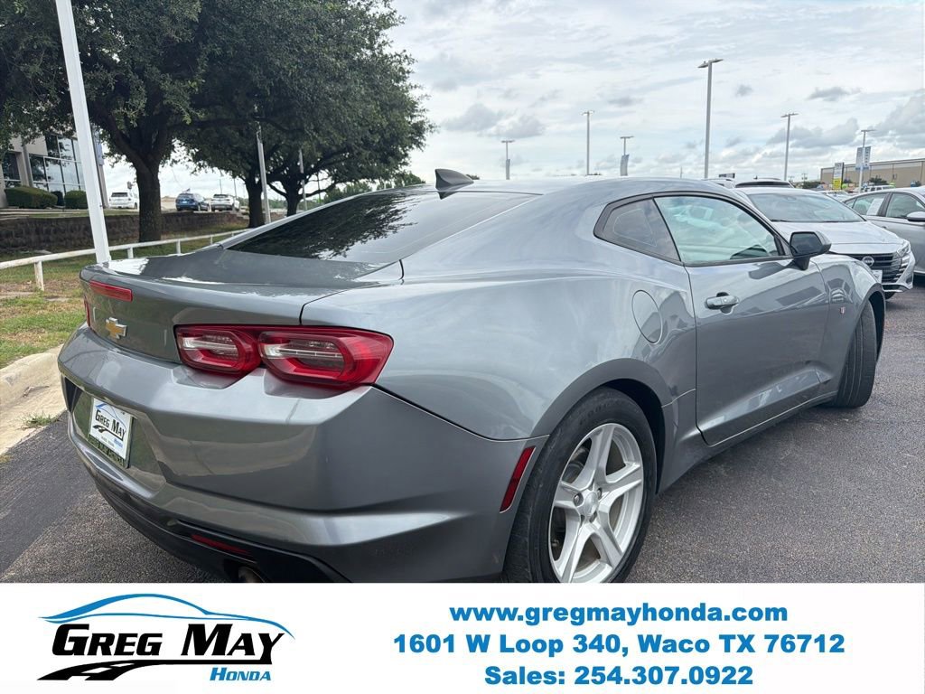 Used 2019 Chevrolet Camaro LT RWD image 3