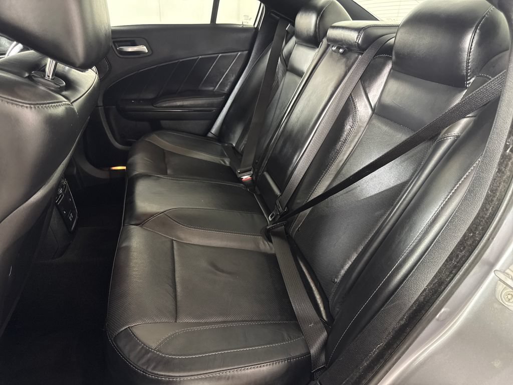 Used 2016 Dodge Charger SXT w/ Premium Group RWD image 12