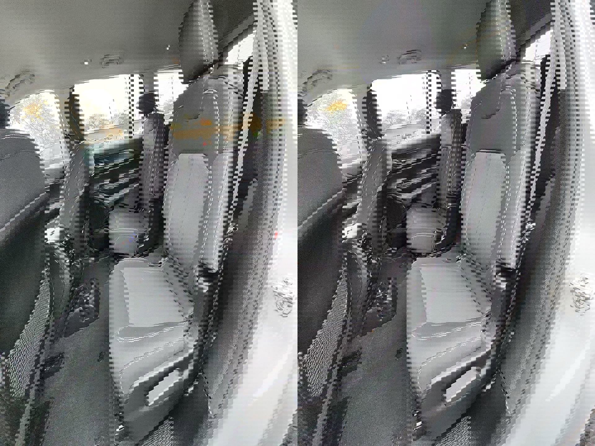 Certified 2023 Jeep Grand Cherokee L Laredo image 23