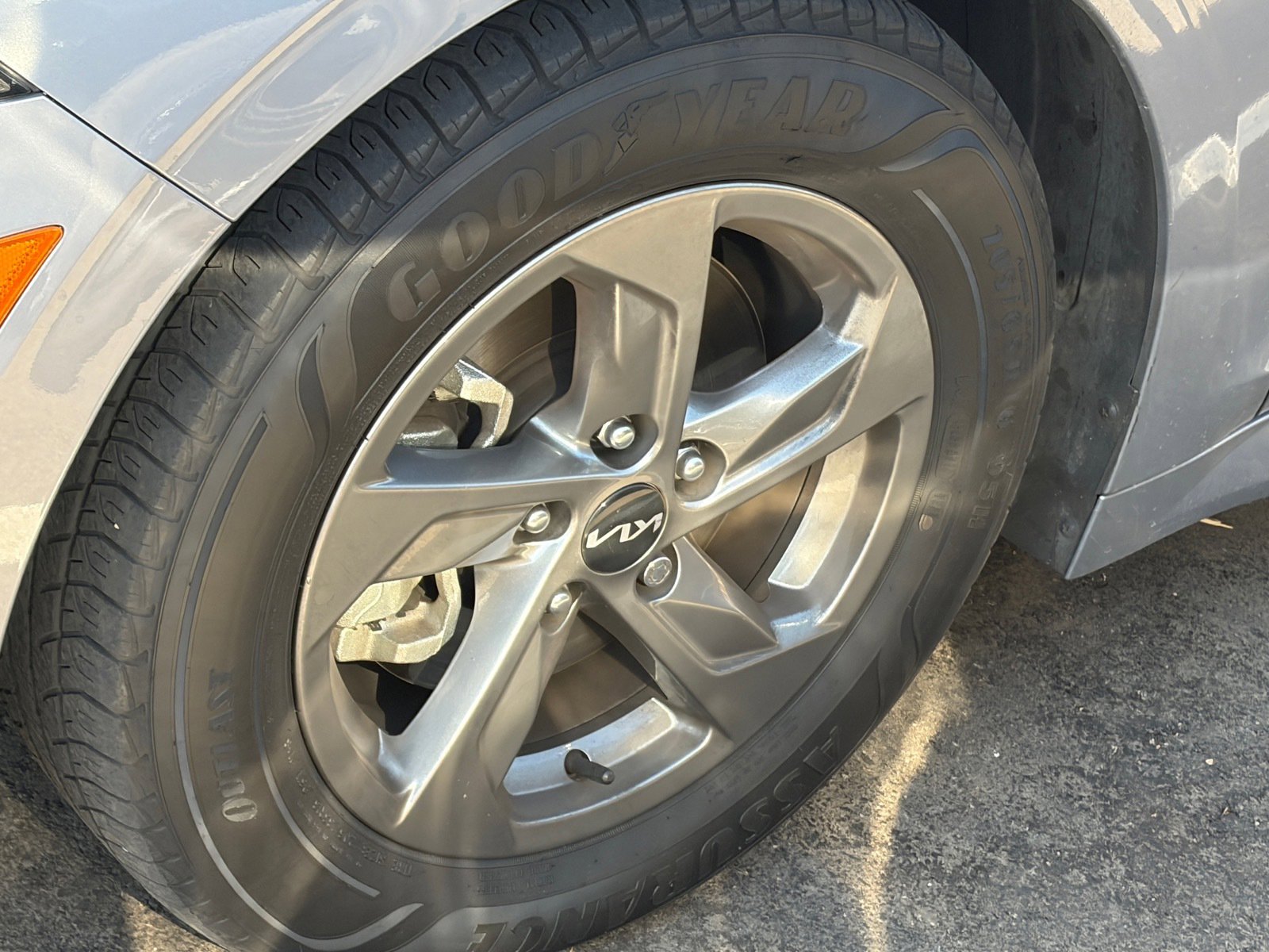Used 2023 Kia K5 LXS FWD image 6