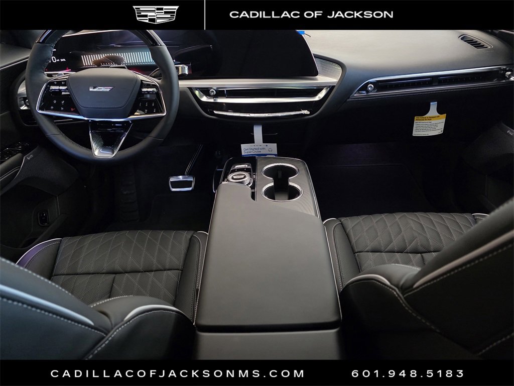 New 2026 Cadillac Lyriq V image 18