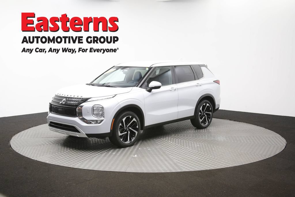 Used 2024 Mitsubishi Outlander SE AWD/4WD image 55