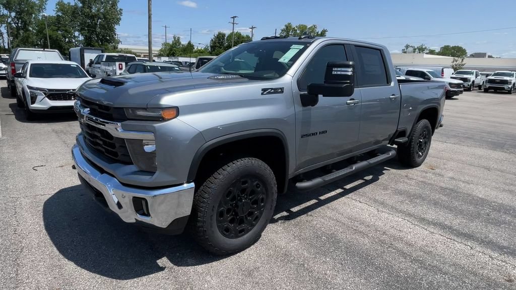 New 2026 Chevrolet Silverado 2500 LT w/ All Star Edition AWD/4WD image 6