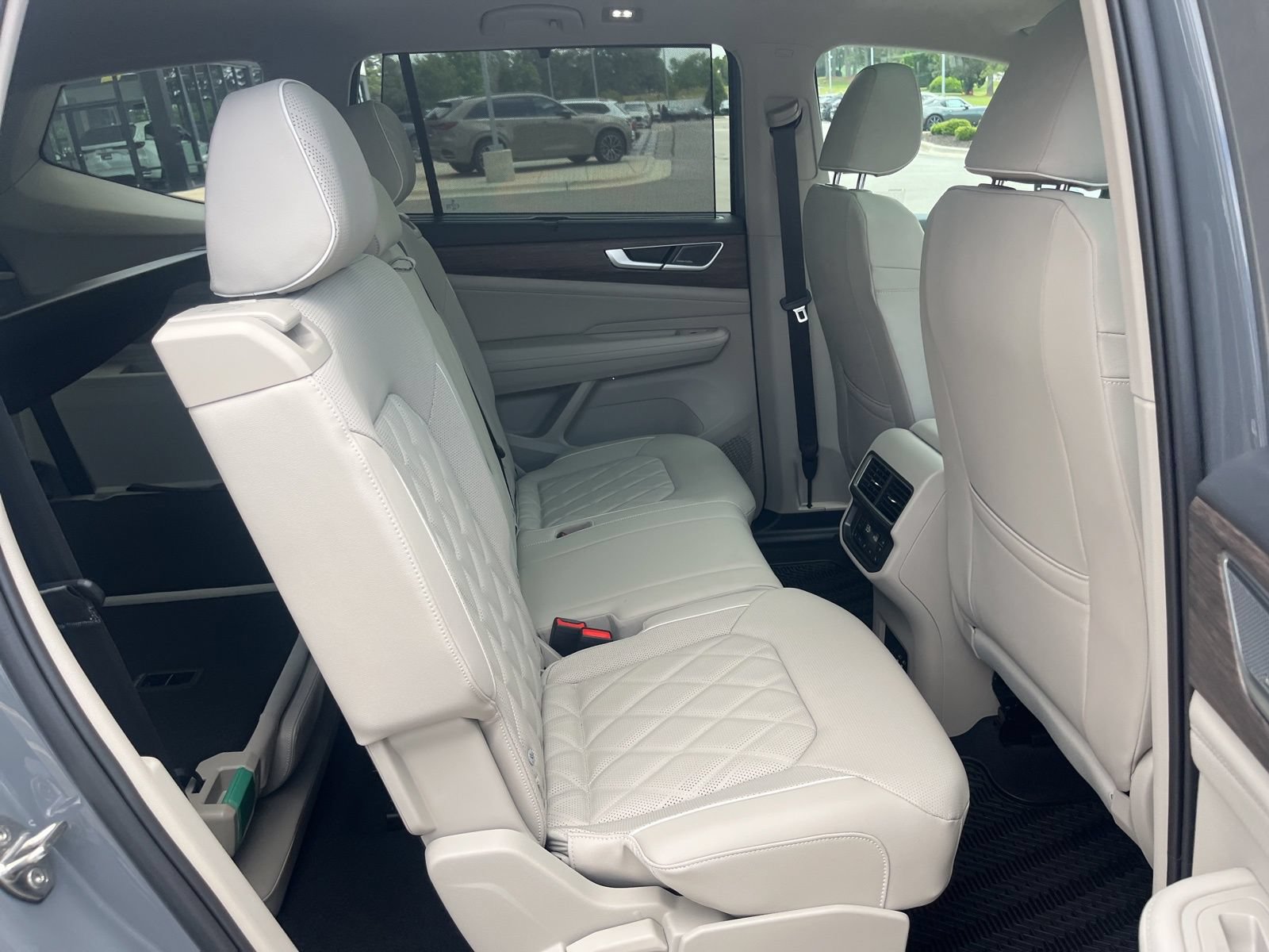 New 2026 Volkswagen Atlas SEL Premium R-Line AWD/4WD image 33
