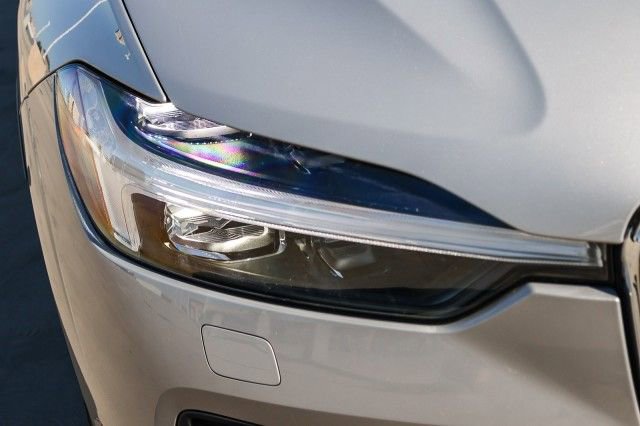 Used 2023 Volvo XC60 B5 Ultimate w/ Climate Package image 11