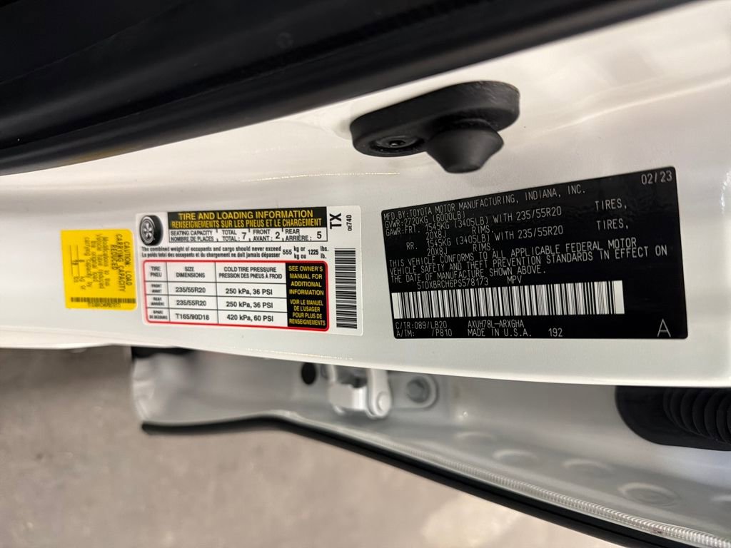 Used 2023 Toyota Highlander Limited image 31