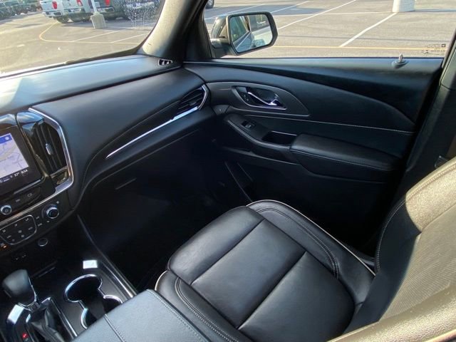 Used 2023 Chevrolet Traverse Premier w/ Redline Edition image 29