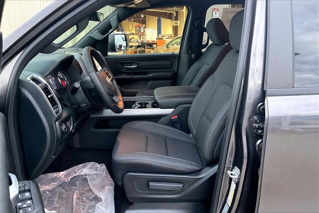 New 2026 RAM 1500 Express image 9