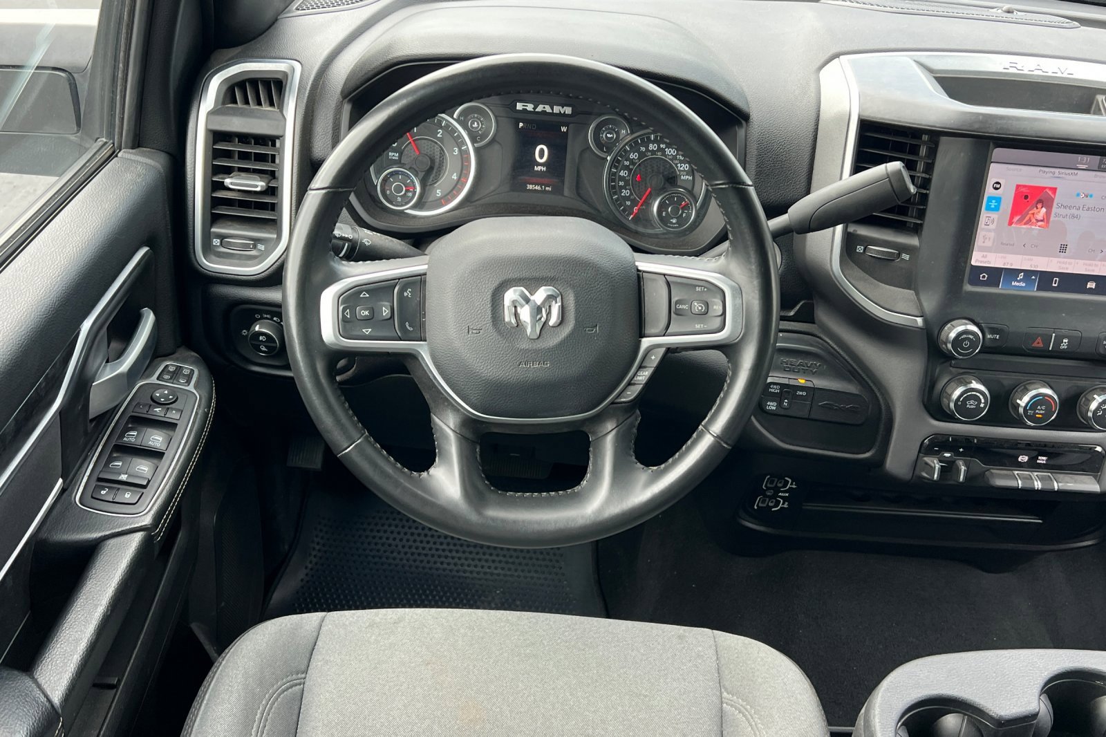 Used 2024 RAM 3500 Big Horn image 16