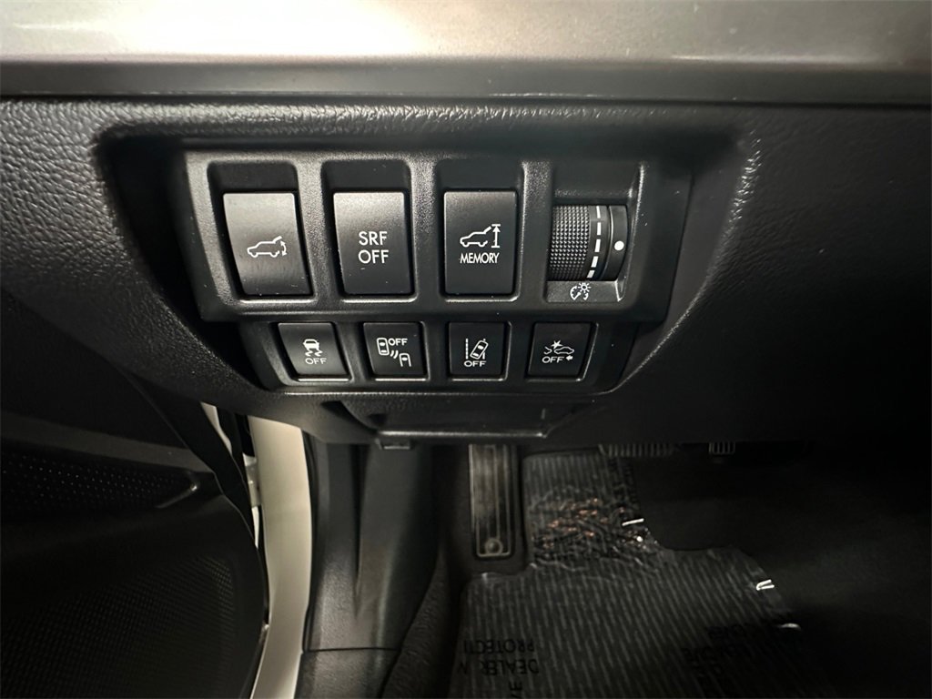 Used 2015 Subaru Outback 2.5i Limited image 38