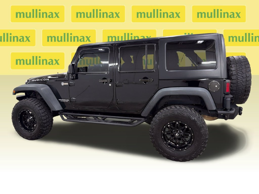Used 2015 Jeep Wrangler Unlimited Rubicon w/ Connectivity Group AWD/4WD image 9