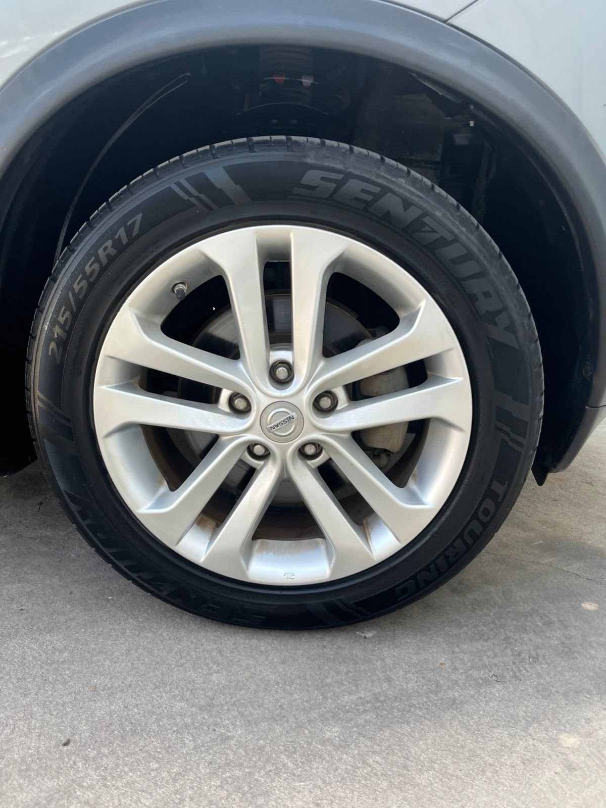 Used 2014 Nissan Juke S FWD image 18