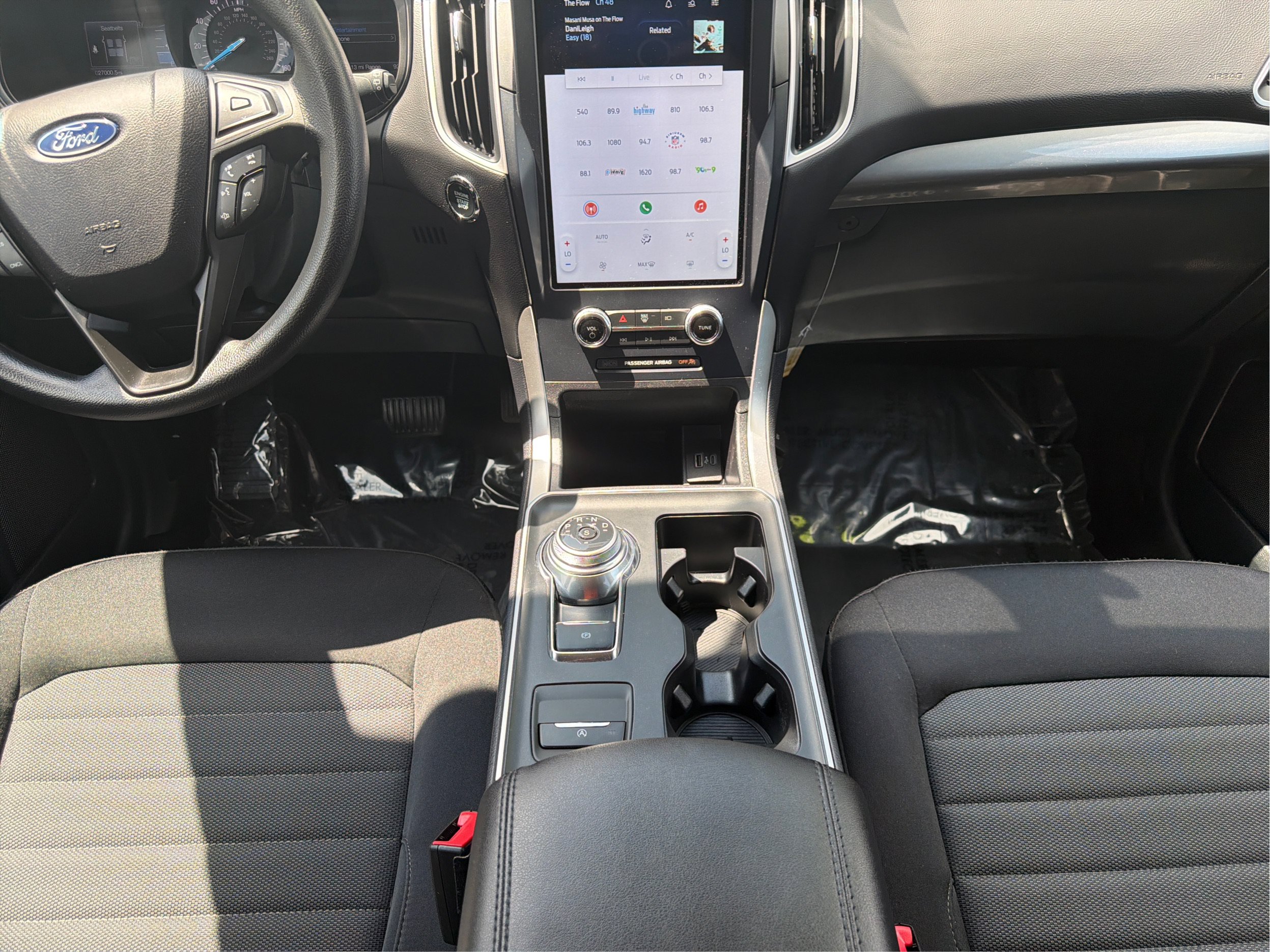 Used 2023 Ford Edge SE w/ Black Appearance Package AWD/4WD image 18