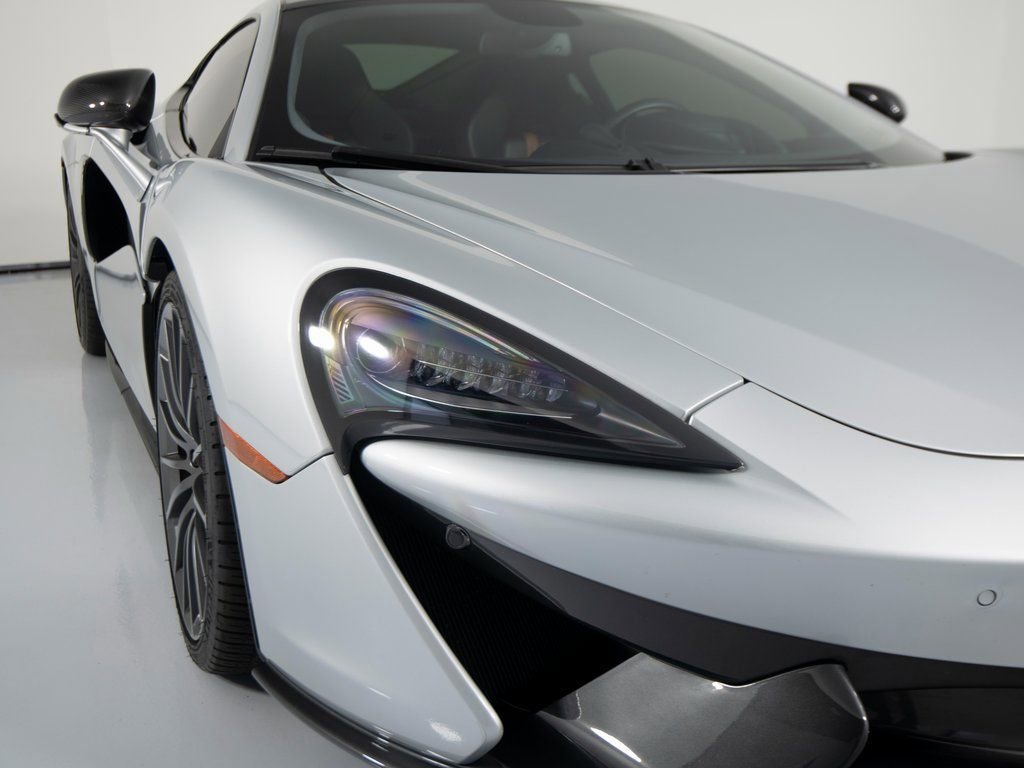 Used 2017 McLaren 570S Coupe image 35