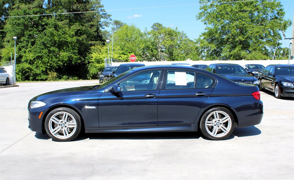 Used 2011 BMW 550i Sedan RWD image 4