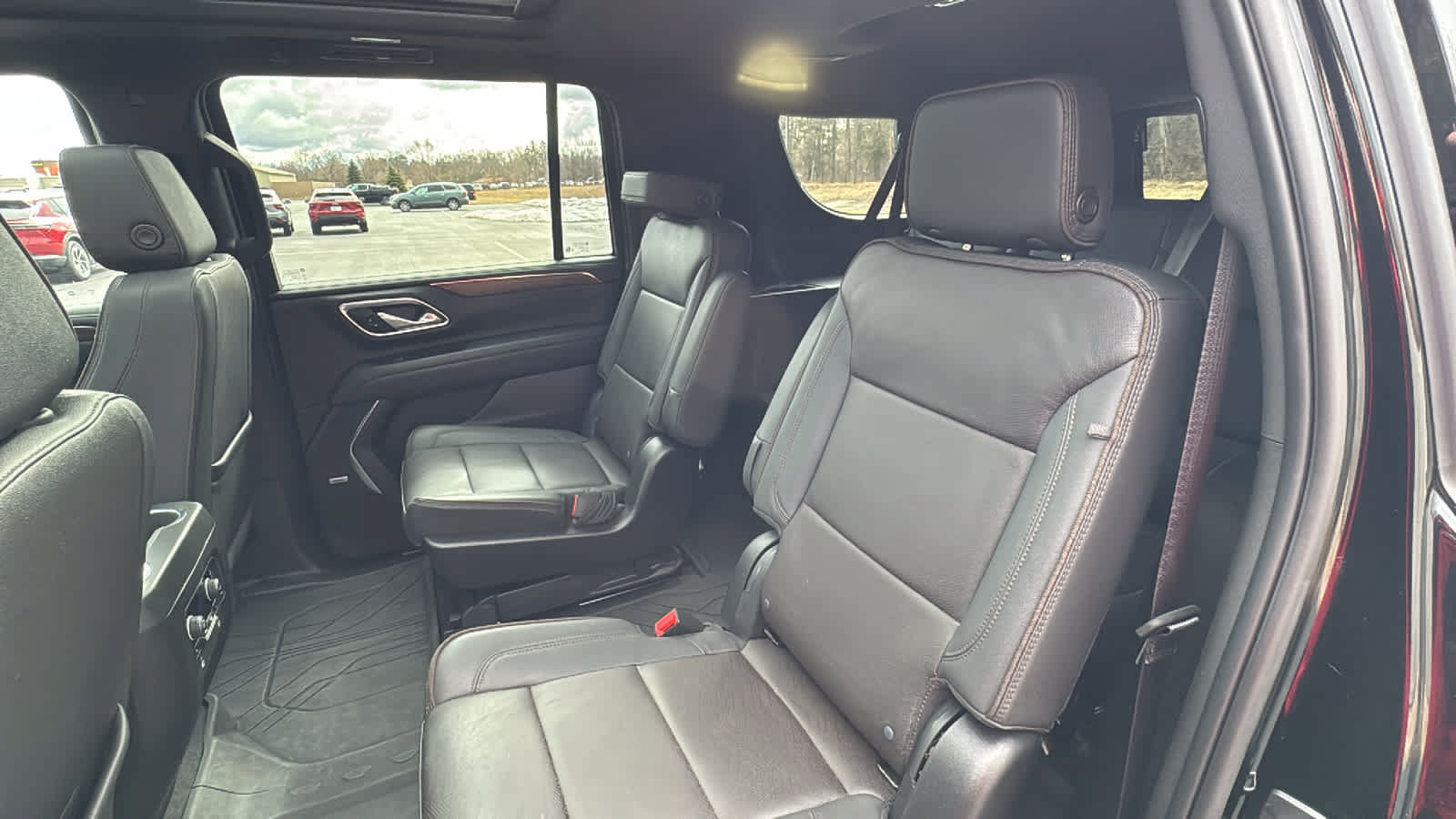 Certified 2023 Chevrolet Suburban High Country AWD/4WD image 28