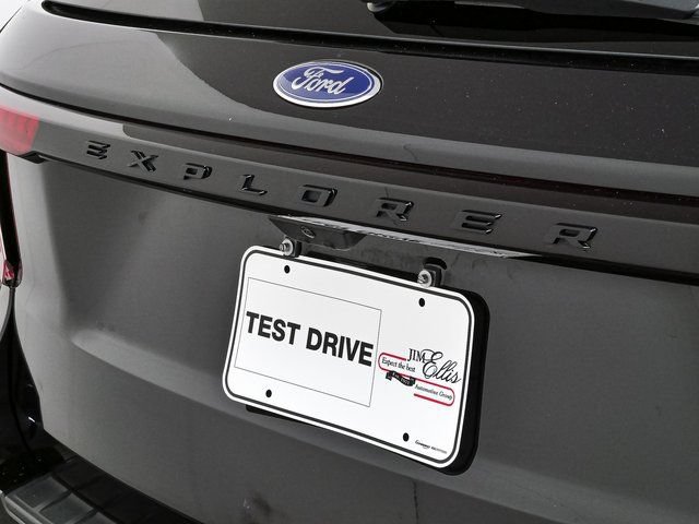 Used 2025 Ford Explorer ST AWD/4WD image 41