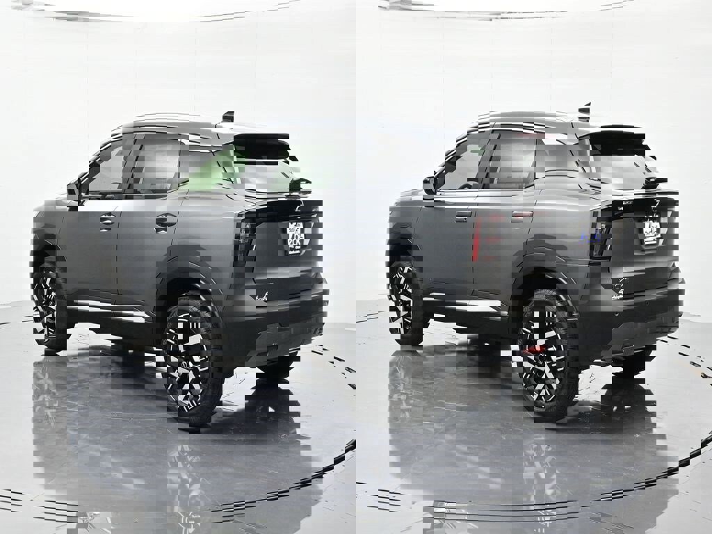 New 2026 Nissan Kicks SV image 7