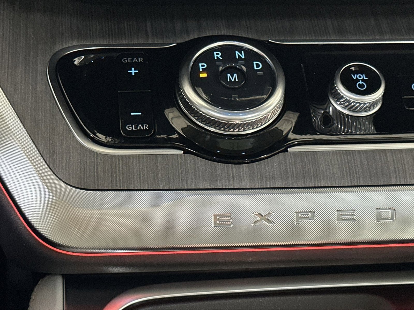 New 2025 Ford Expedition Max Platinum w/ Platinum Ultimate Package image 33