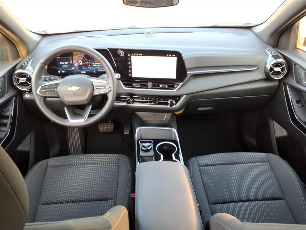 Used 2026 Chevrolet Equinox LT FWD image 25
