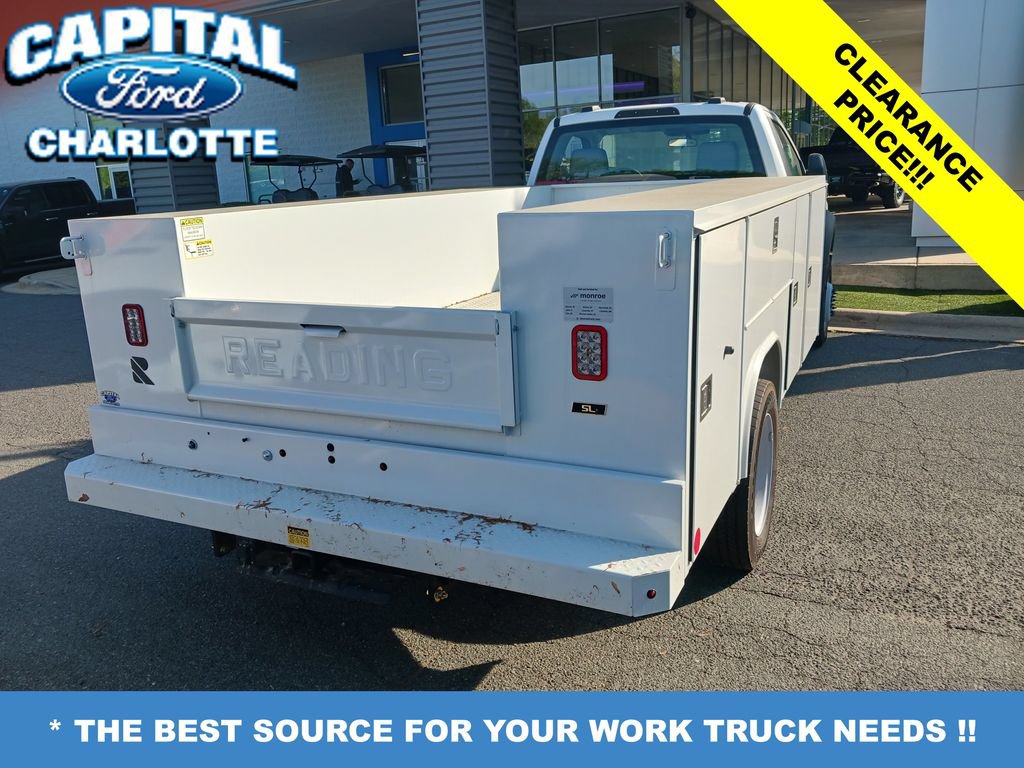 New 2024 Ford F450 XL w/ XL Chrome Package RWD image 5