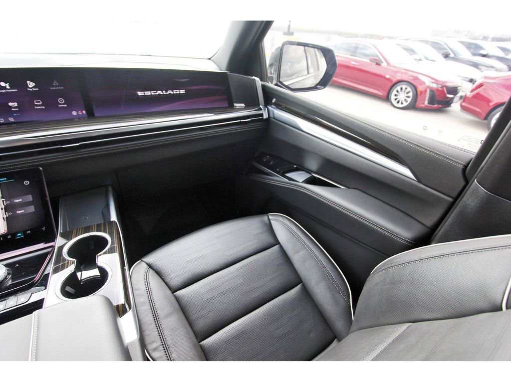 Certified 2025 Cadillac Escalade ESV Premium Luxury w/ Touring Package image 10