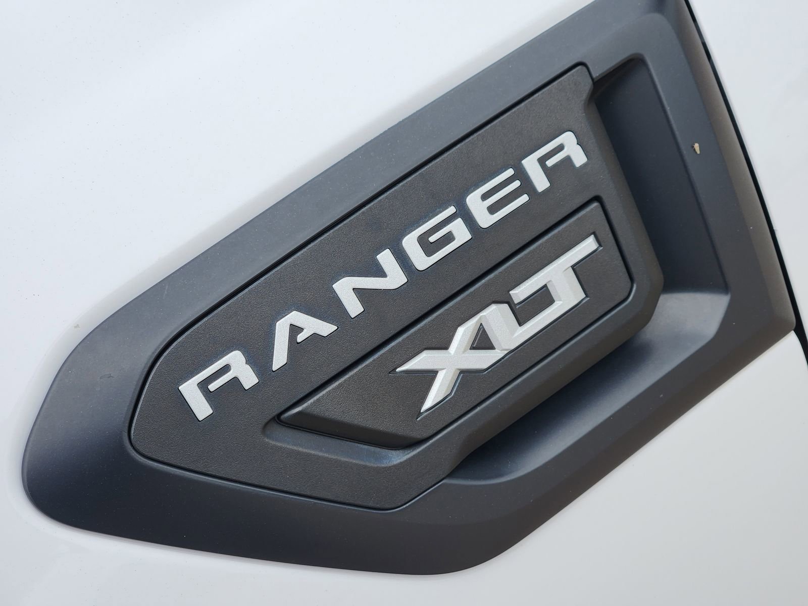 Used 2019 Ford Ranger XLT w/ Equipment Group 301A Mid image 11