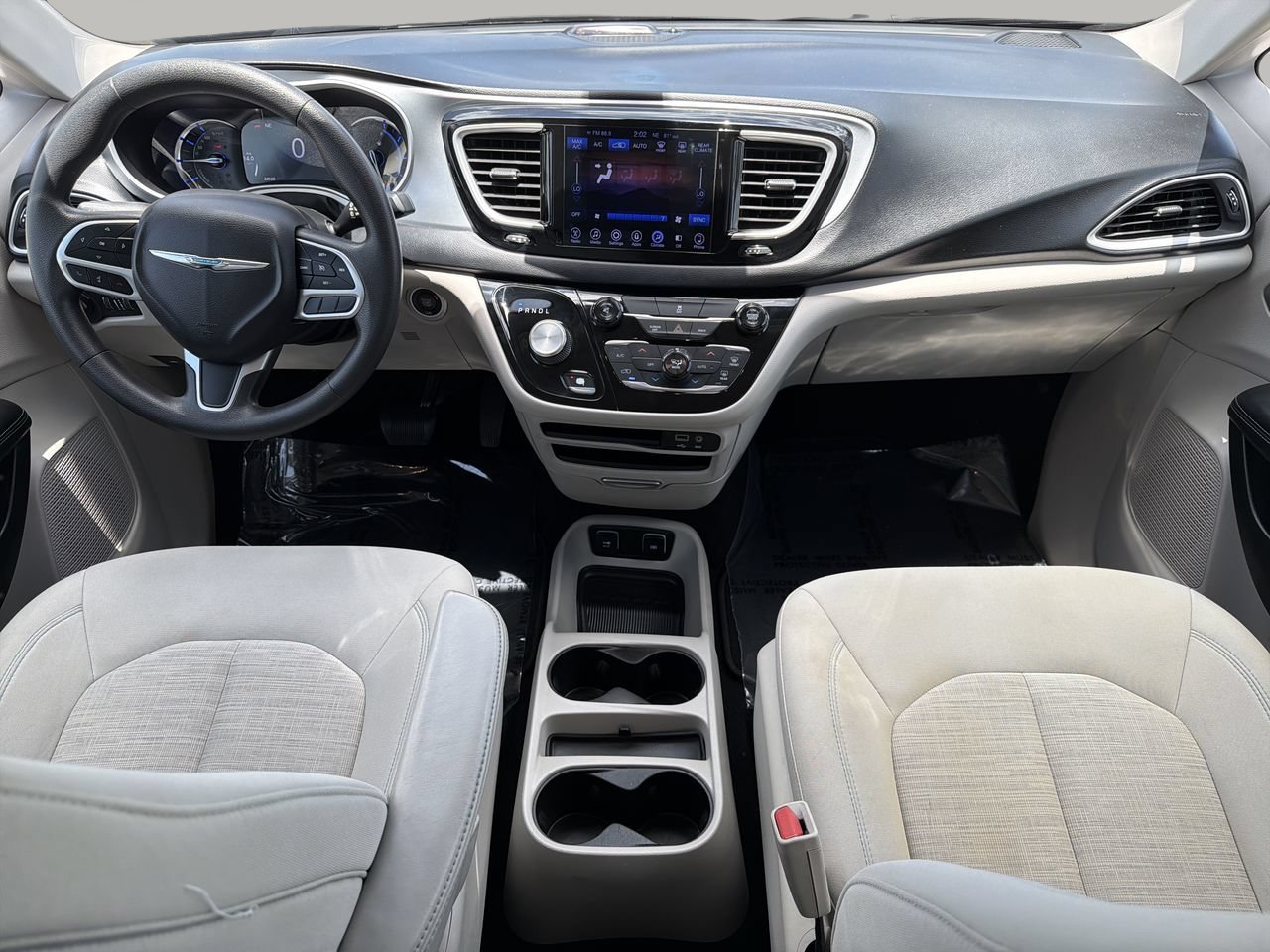 Used 2017 Chrysler Pacifica Touring Plus FWD image 12