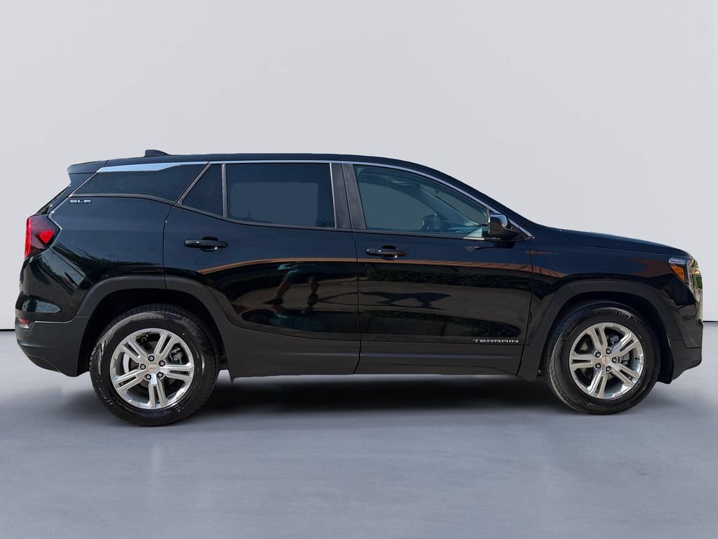 Used 2024 GMC Terrain SLE FWD video 2
