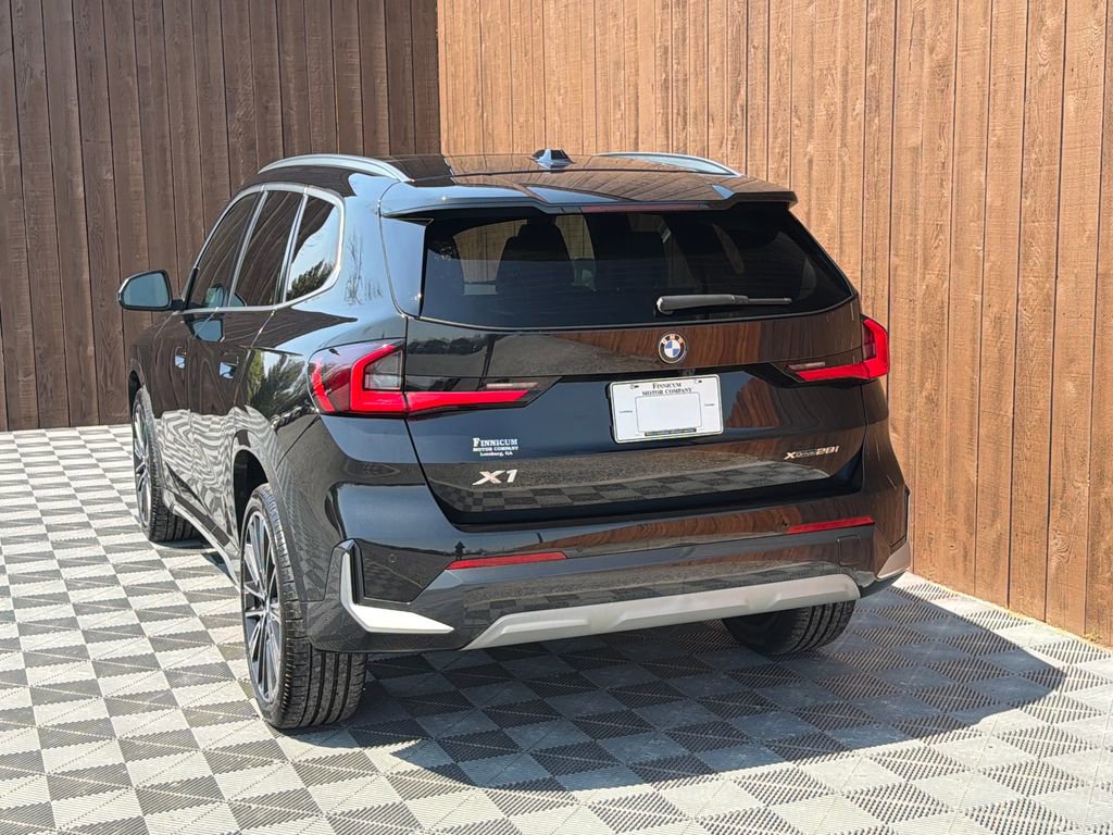 Used 2025 BMW X1 xDrive28i w/ Convenience Package image 16