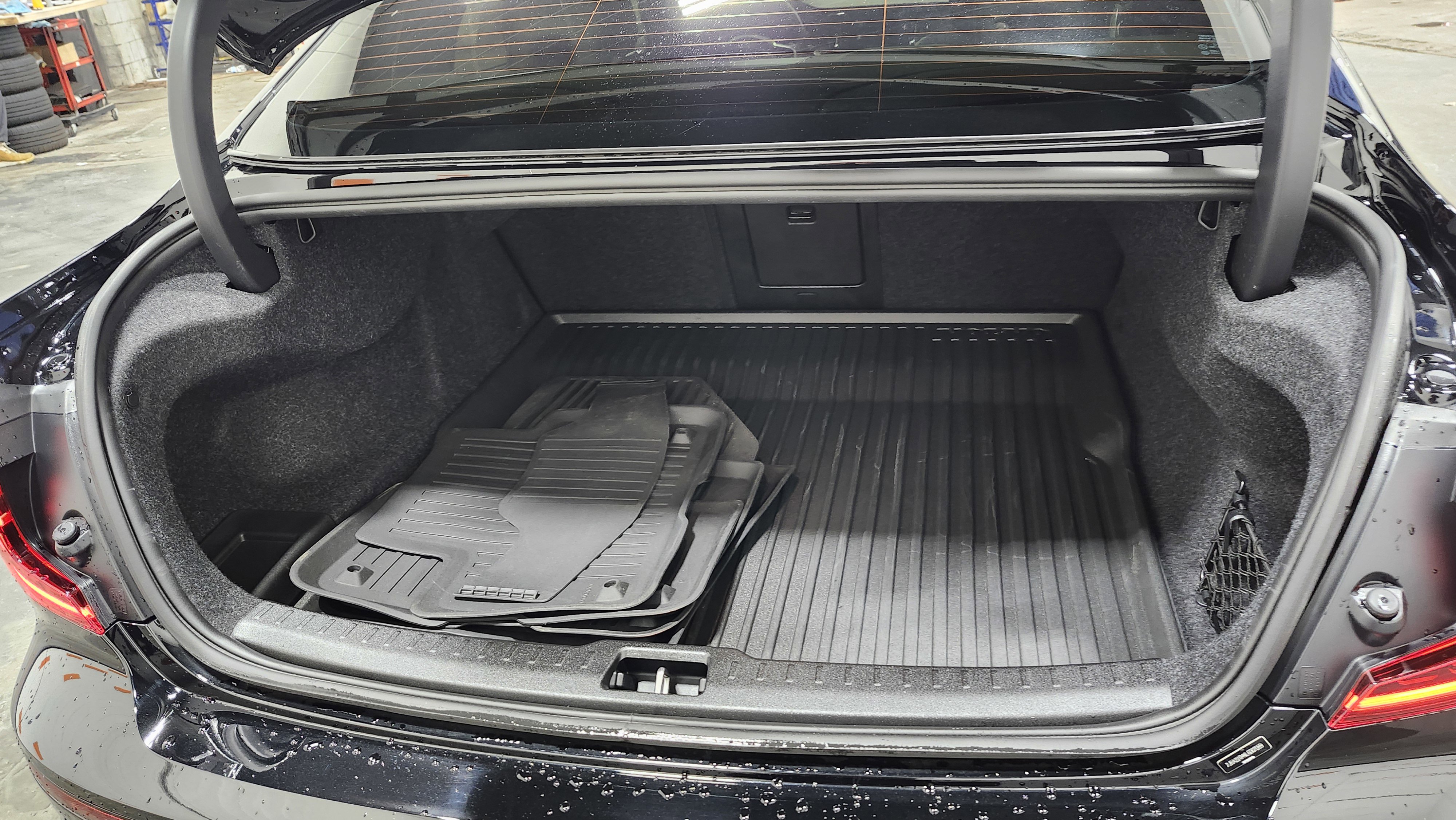 Used 2020 Volvo S60 T6 R-Design image 24