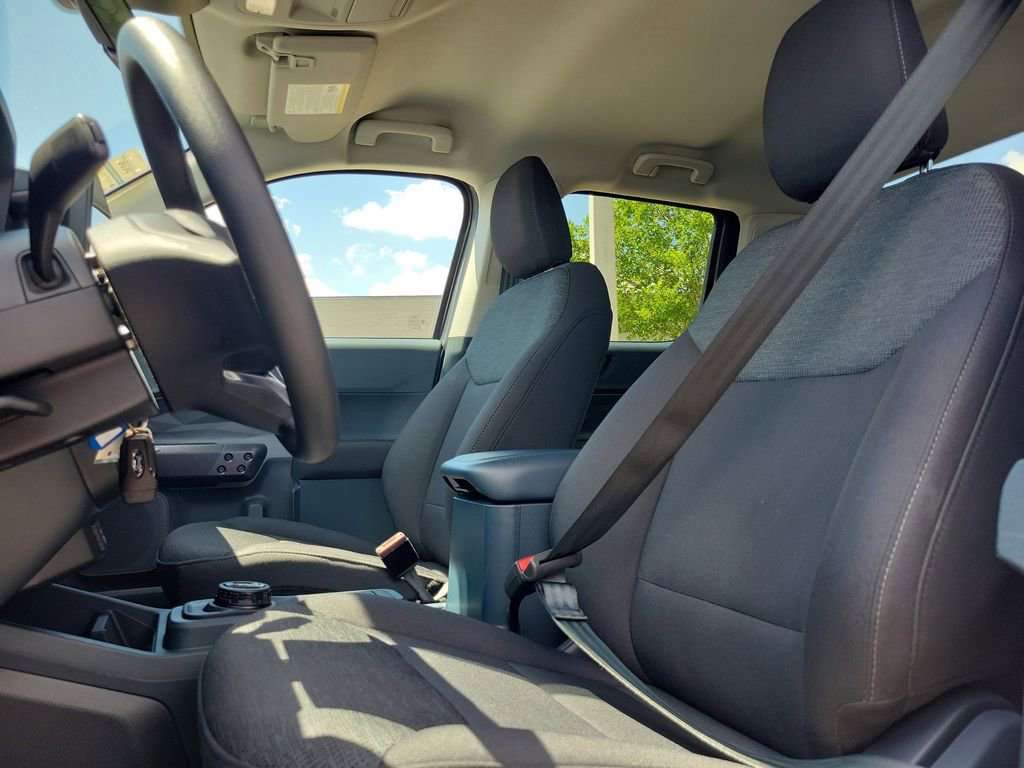 Used 2025 Ford Maverick XL image 16