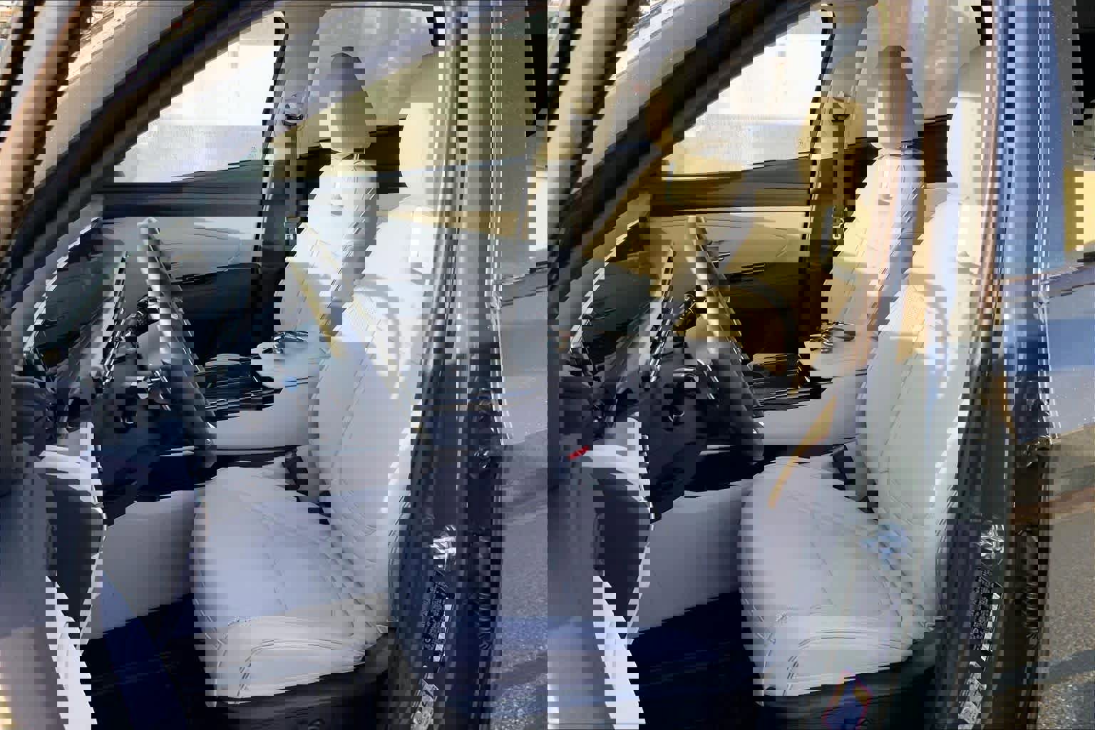 Used 2025 Hyundai Tucson Limited image 8