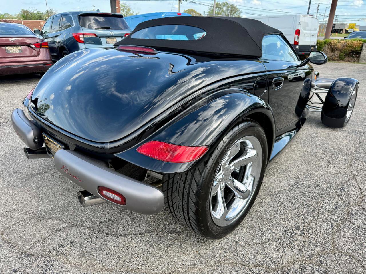 Used 1999 Plymouth Prowler RWD image 10