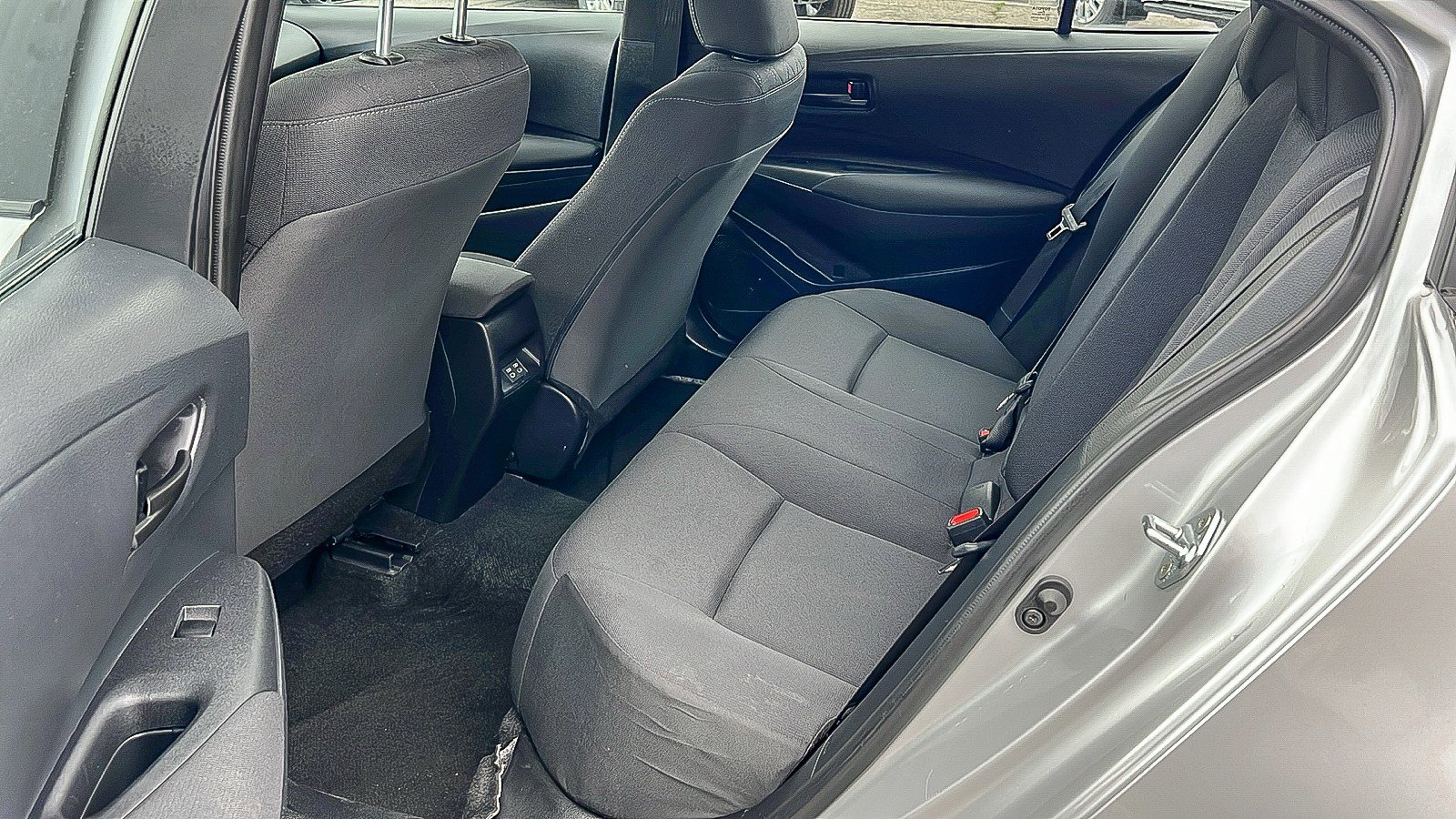 Used 2025 Toyota Corolla LE image 15