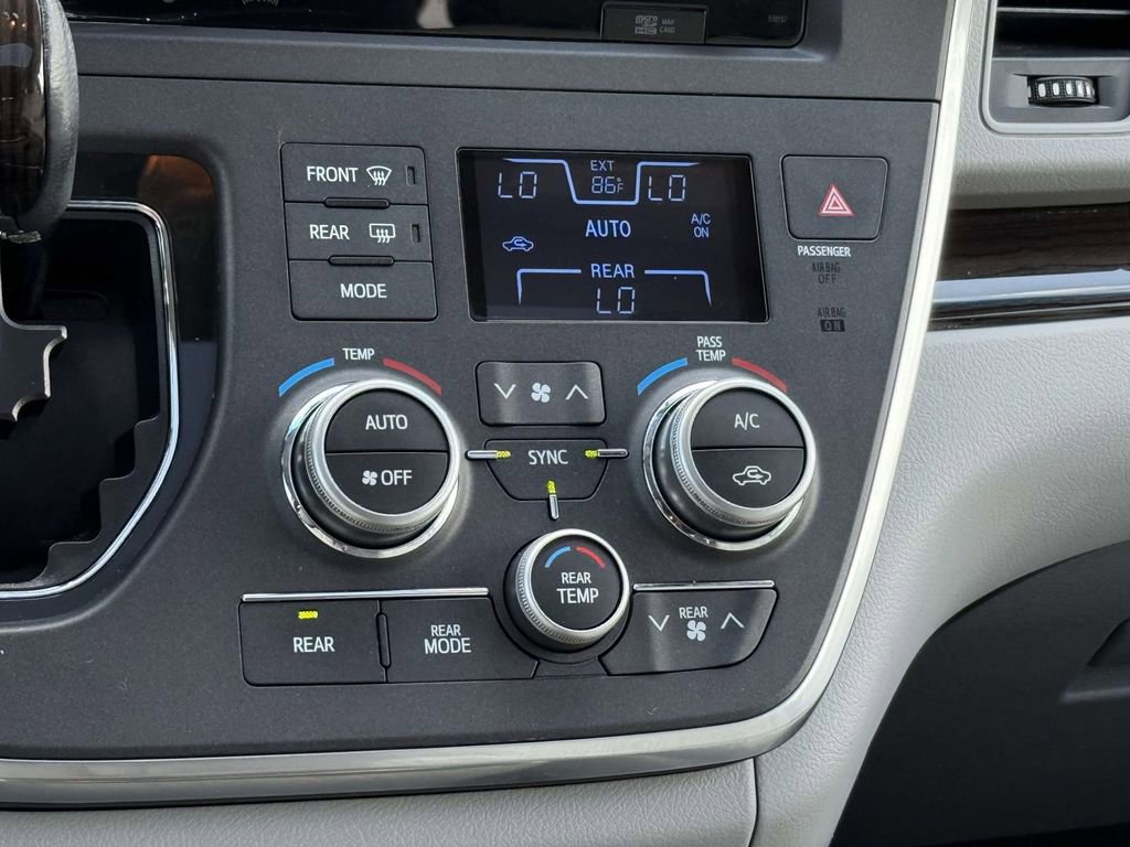 Used 2016 Toyota Sienna XLE w/ XLE Navigation Package image 19