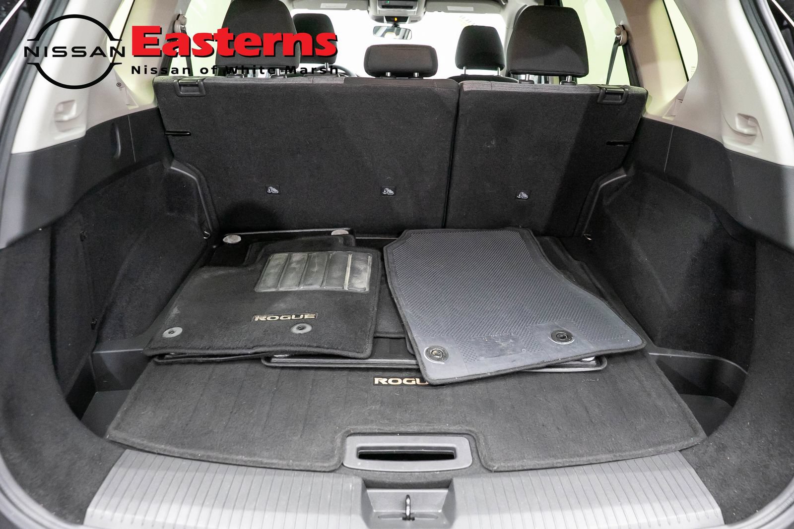 Used 2023 Nissan Rogue SV AWD/4WD image 9