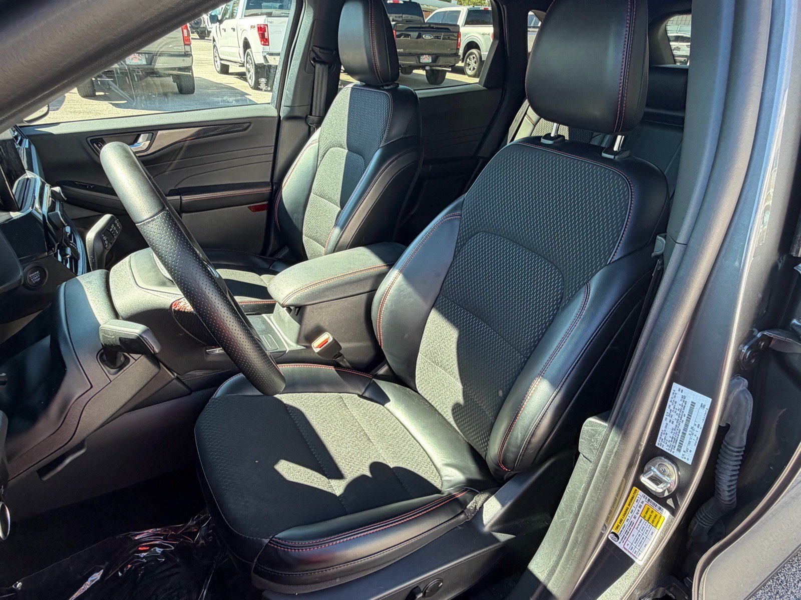 Used 2025 Ford Escape ST-Line AWD/4WD image 22