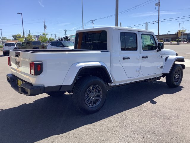 New 2026 Jeep Gladiator Sport AWD/4WD image 32