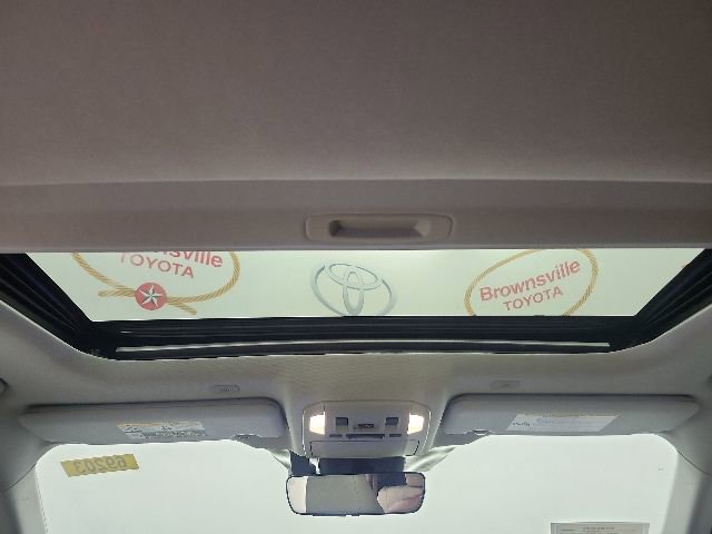 Certified 2025 Toyota Highlander Limited AWD/4WD image 46