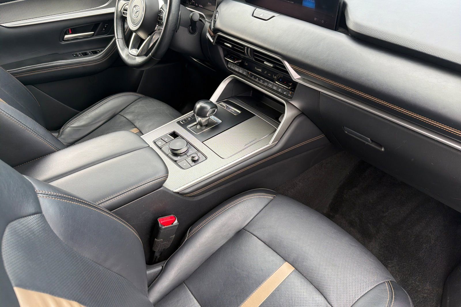 Used 2024 MAZDA CX-90 Plug-In Hybrid w/ Premium Plus image 16