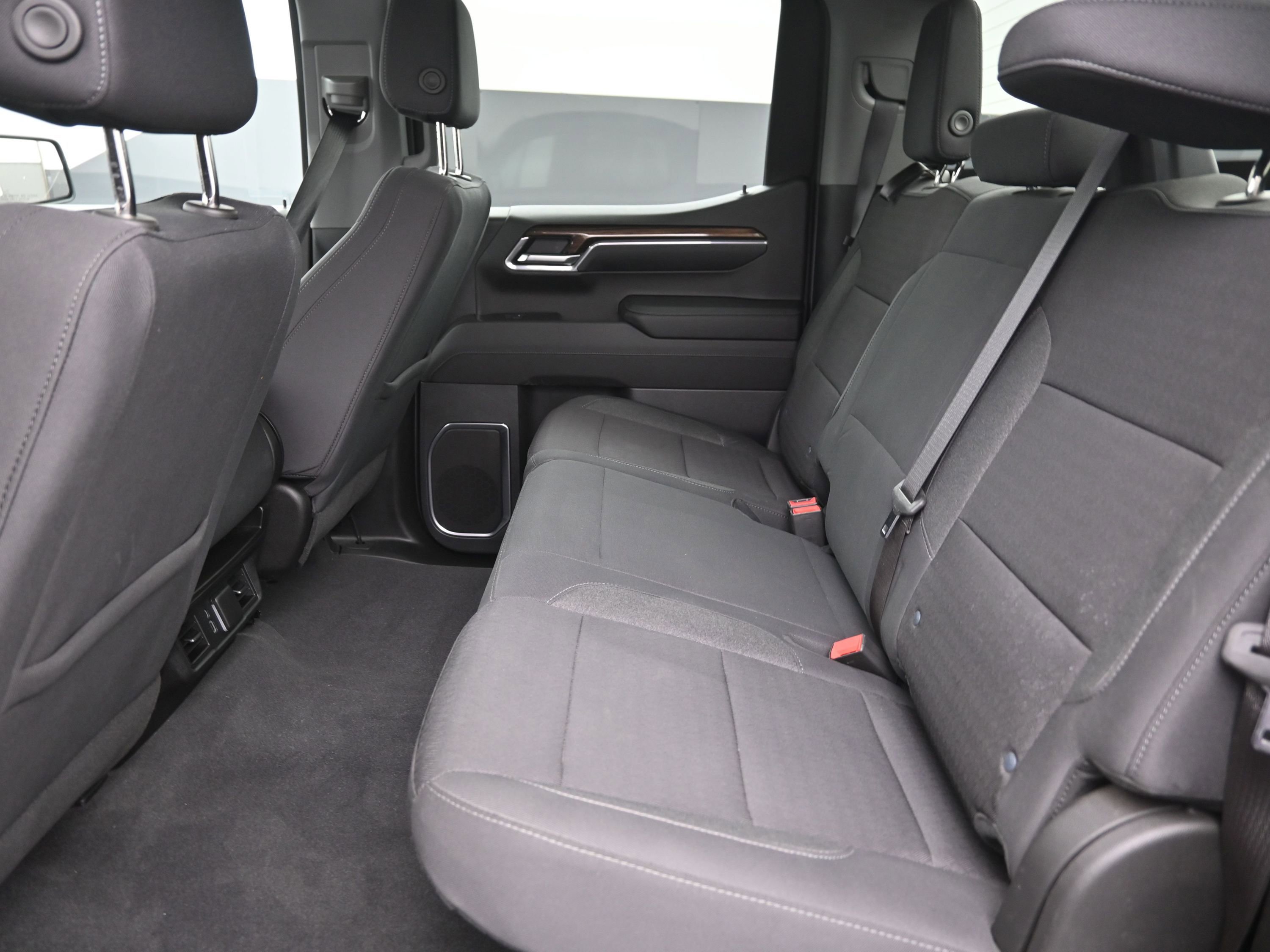 Used 2024 Chevrolet Silverado 1500 LT image 17