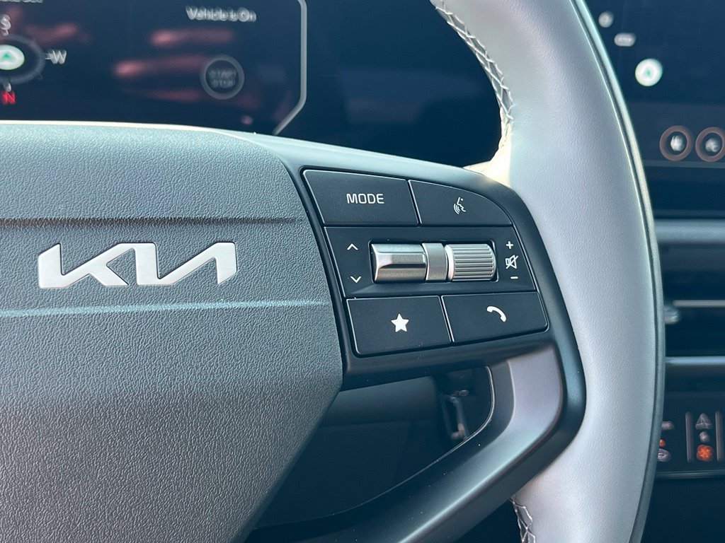 Certified 2025 Kia EV6 Light RWD image 21