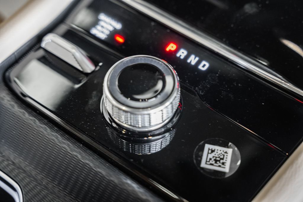 New 2025 Jeep Grand Cherokee L Limited w/ Luxury Tech Group II image 25