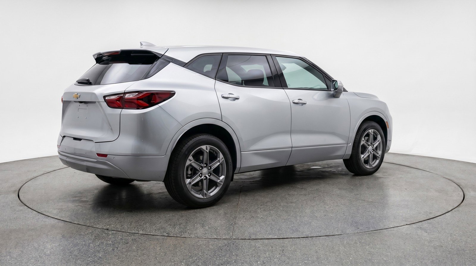 Used 2025 Chevrolet Blazer LT FWD image 9