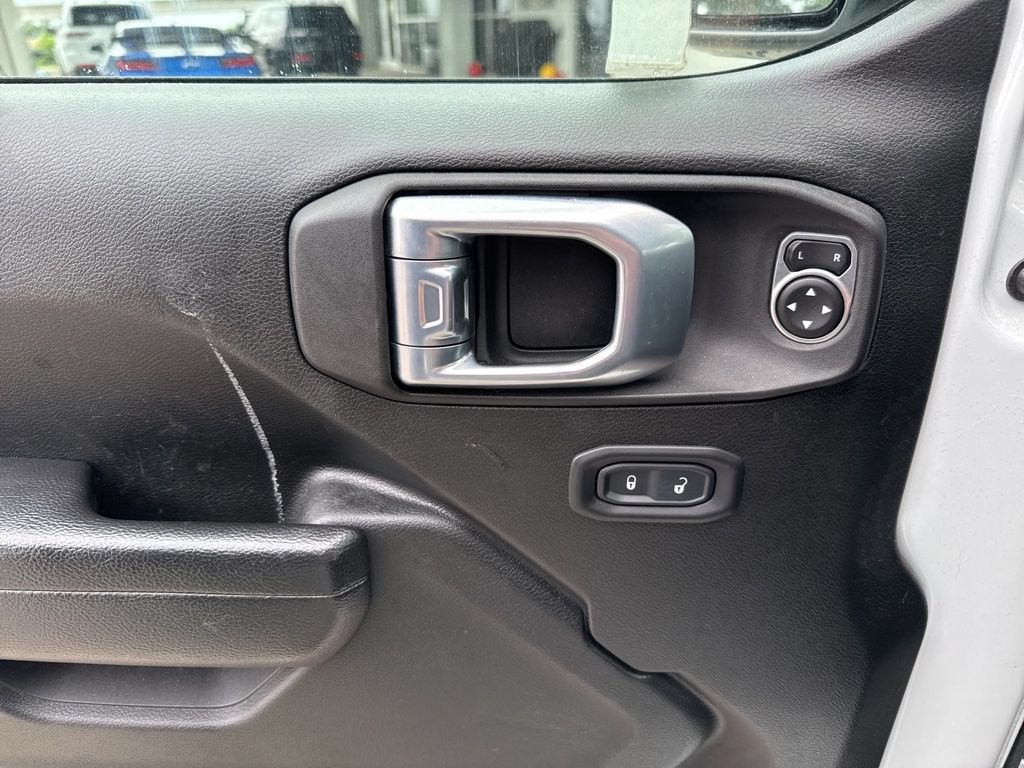 Used 2022 Jeep Wrangler Unlimited Sport AWD/4WD image 24
