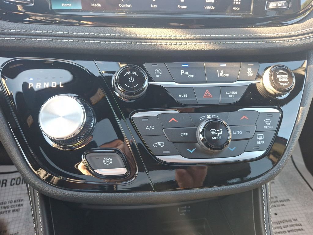 New 2026 Chrysler Pacifica Limited w/ S Appearance Package image 22