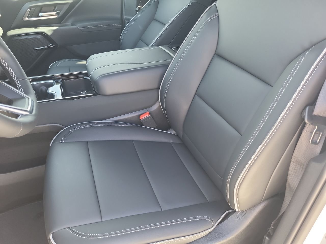 New 2026 Chevrolet Silverado EV LT AWD/4WD image 62